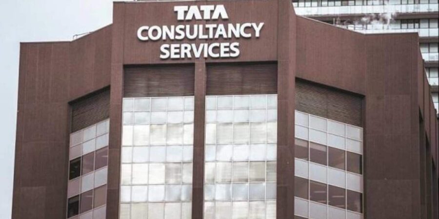 TCS Nashik Case: TCS ऑफिस में बढ़ा तनाव, भारी तोड़फोड के बीच कर्मचारियों को ‘वर्क फ्रॉम होम’ के आदेश