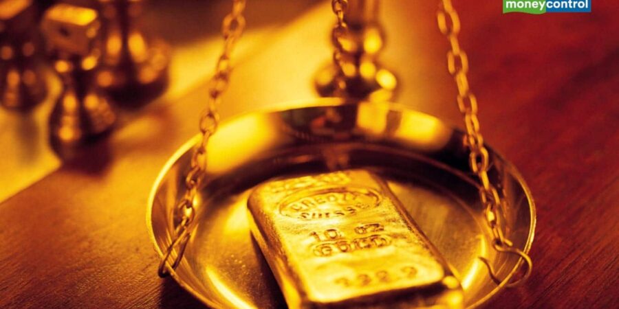 Gold Price Today: डॉलर और क्रूड की नरमी से चढ़ा सोने का भाव, MCX पर 1% से ज्यादा का उछाल, अब आगे कैसी रहेगी इसकी चाल