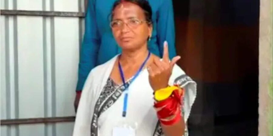 Panihati Chunav Result 2026: टीएमसी का किला ढहाने के करीब आरजी कर रेप पीड़िता की मां, रत्ना देबनाथ 20 हजार वोटों से आगे